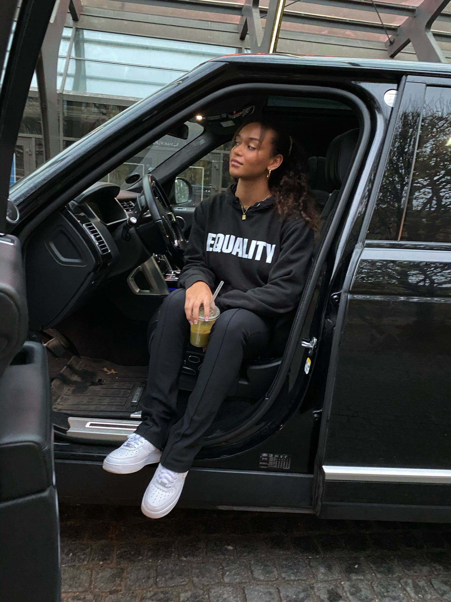 Equality P/O Hoodie - Sort