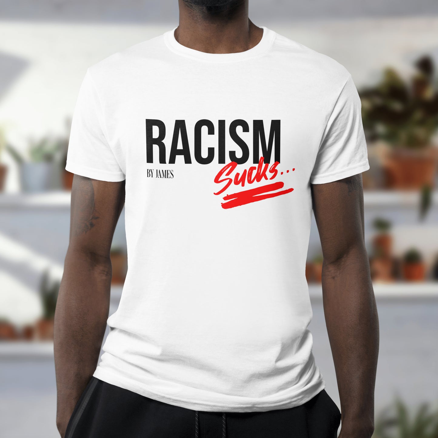 Racism Sucks T-shirt - Hvid